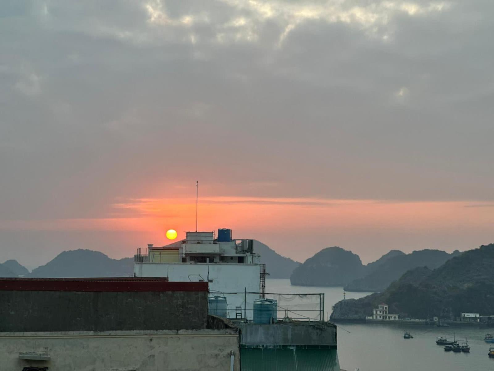 An Duong Hotel Cat Ba Chan Chau 외부 사진